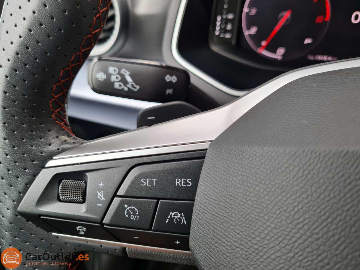 22 - Seat Arona 2023 - AUTO