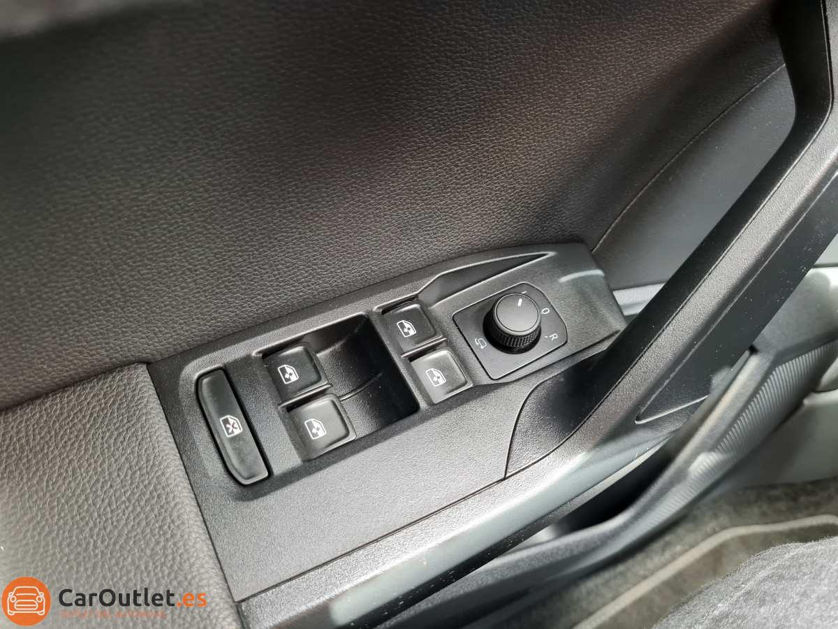 24 - Seat Arona 2023 - AUTO