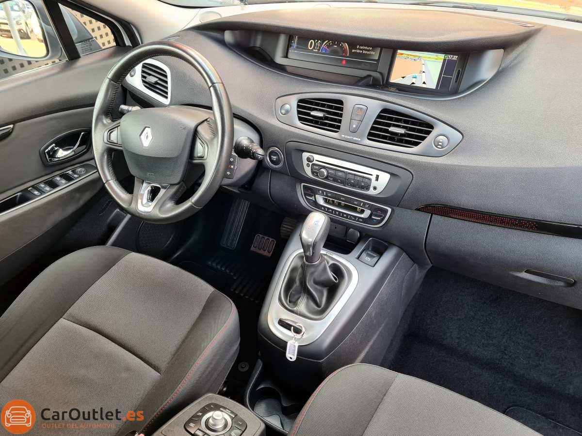 12 - Renault Scenic 2013 - AUTO
