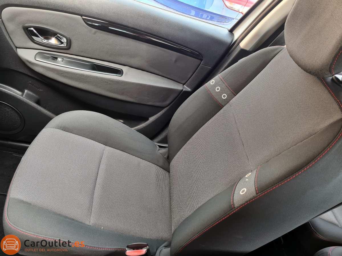 25 - Renault Scenic 2013 - AUTO