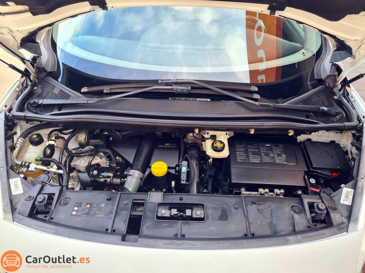 26 - Renault Scenic 2013 - AUTO