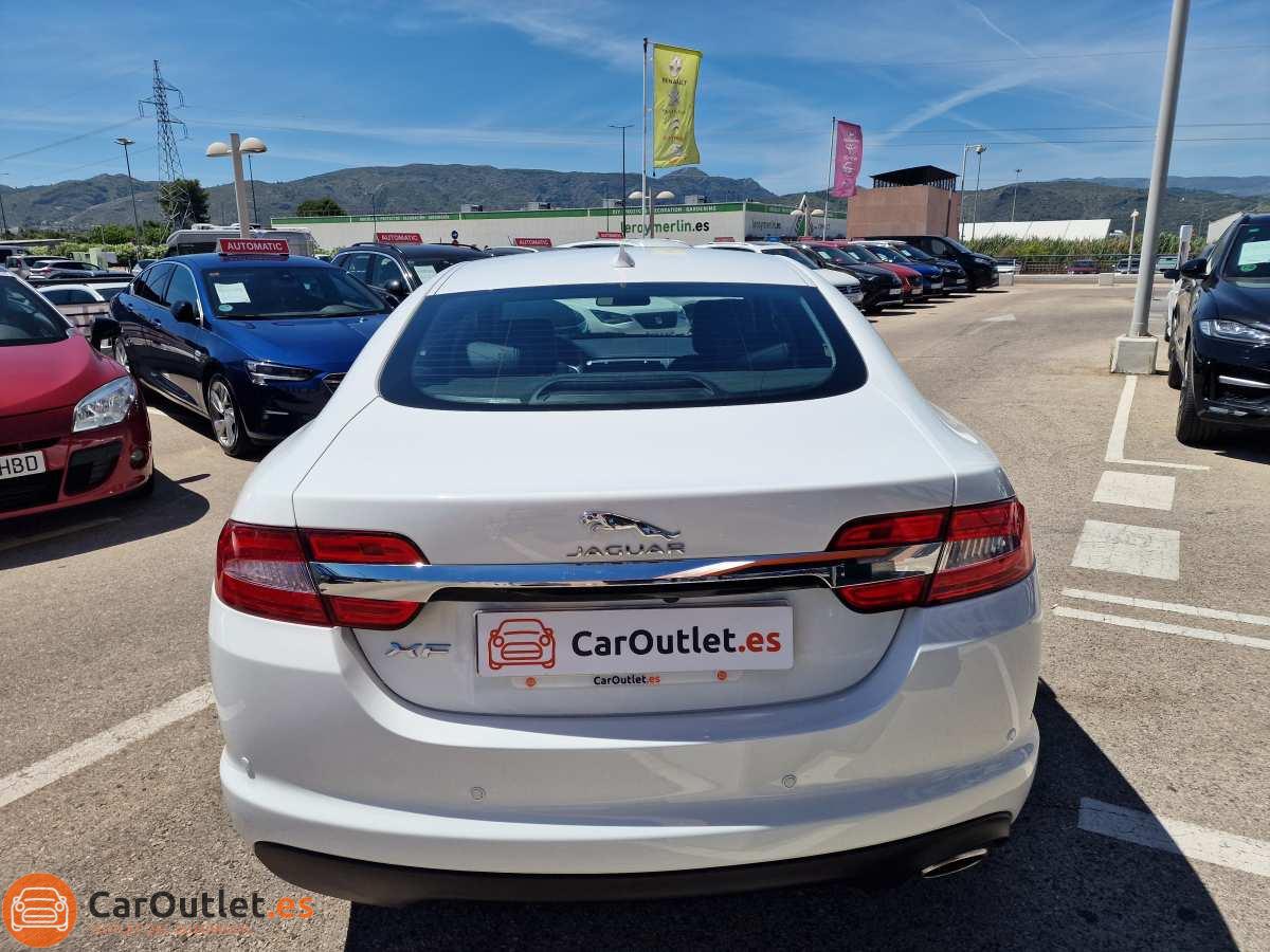 6 - Jaguar XF 2014 - AUTO