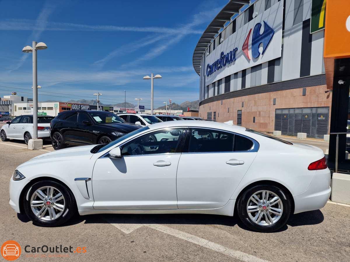 8 - Jaguar XF 2014 - AUTO