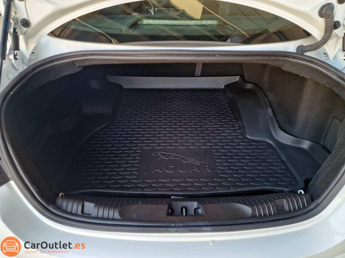 14 - Jaguar XF 2014 - AUTO