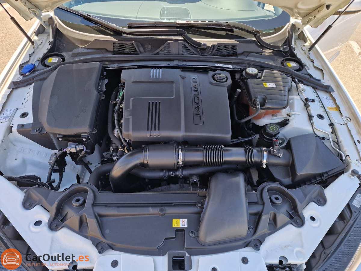 27 - Jaguar XF 2014 - AUTO