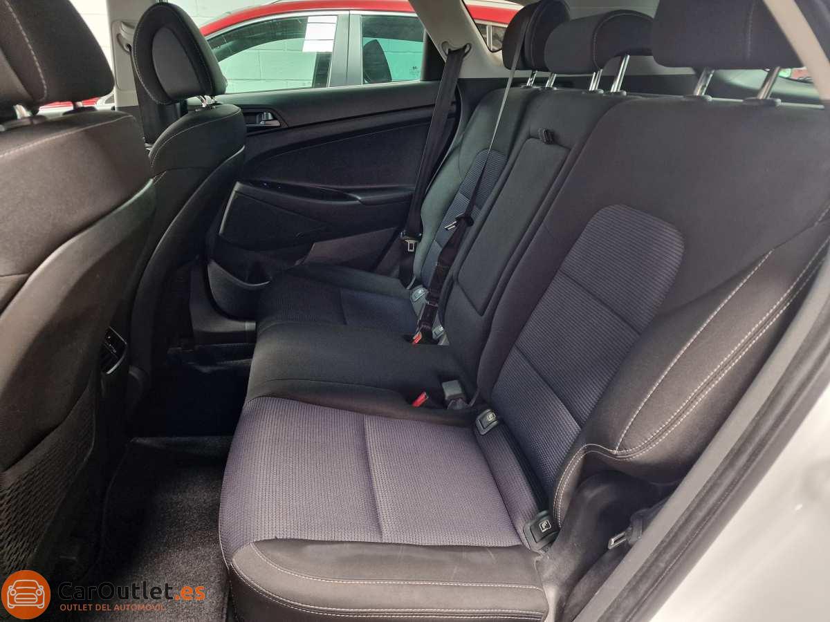 9 - Hyundai Tucson 2017 - AUTO