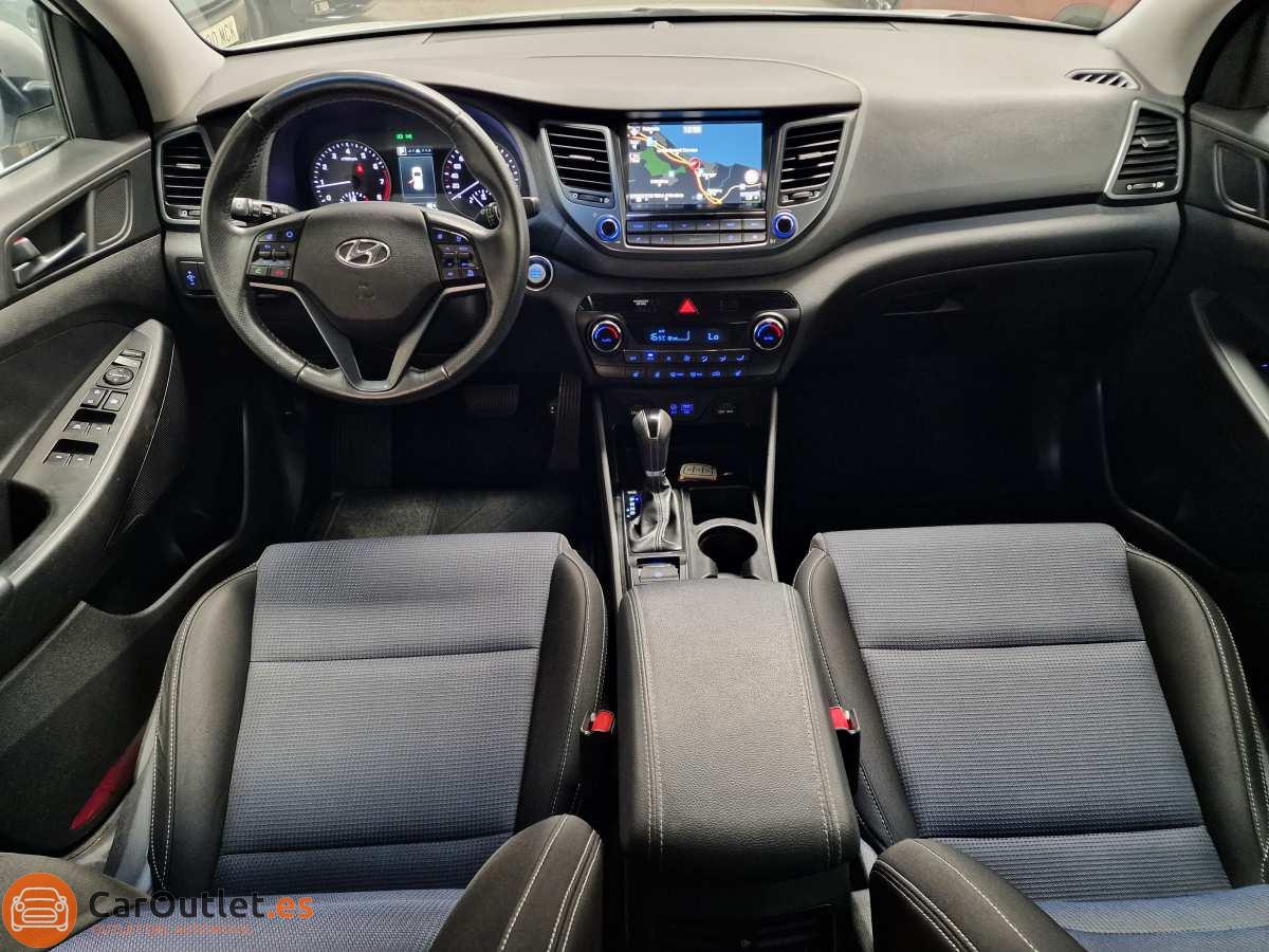 10 - Hyundai Tucson 2017 - AUTO
