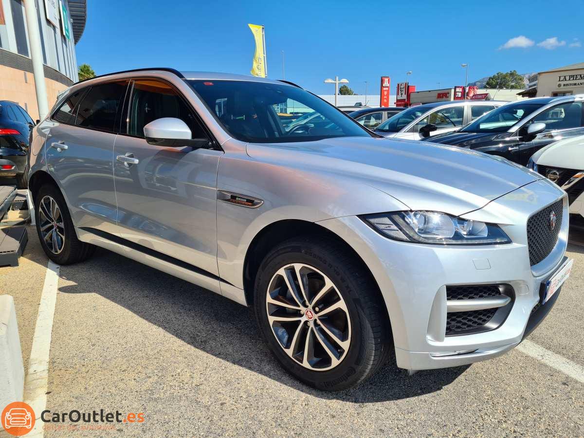 2 - Jaguar F-Pace 2019 - AUTO
