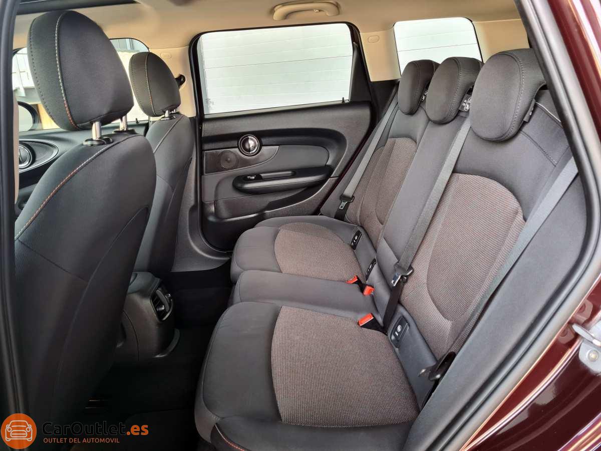 11 - MINI Cooper Clubman 2017 - AUTO