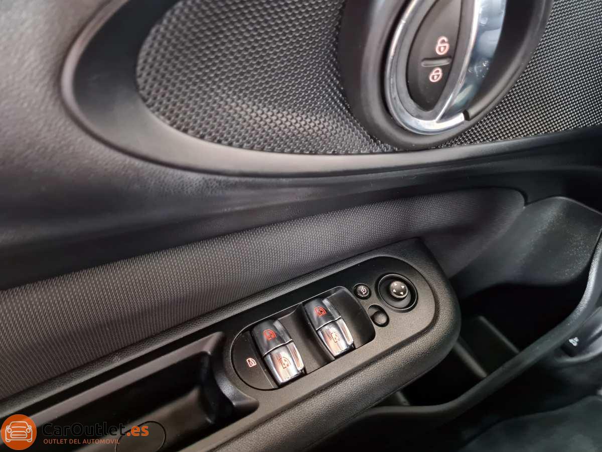 21 - MINI Cooper Clubman 2017 - AUTO